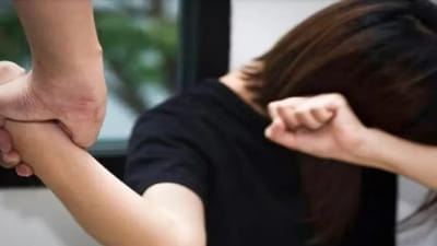 સુરત વીડિયો : શિક્ષણ જગતને લાંછન લગાડનાર ઘટના પ્રકાશમાં આવી, શિક્ષકે વિદ્યાર્થીની સાથે દુષ્કર્મ આચર્યું