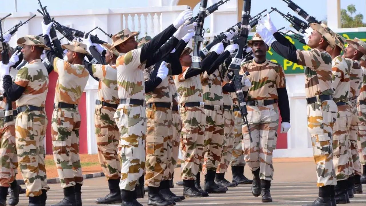 ITBP vacancy 2024 : જ્યારે જો આપણે ઉંમર વિશે વાત કરીએ તો ઉમેદવારની ઉંમર ઓછામાં ઓછી 18 વર્ષ અને મહત્તમ 23 વર્ષ હોવી જોઈએ. જો કે ઓબીસી અને એસસી-એસટી સહિતની અનામત કેટેગરીઓને વયમાં છૂટ આપવામાં આવી છે. અરજીની છેલ્લી તારીખ સુધીની ઉંમરની ગણતરી કરવામાં આવશે.
