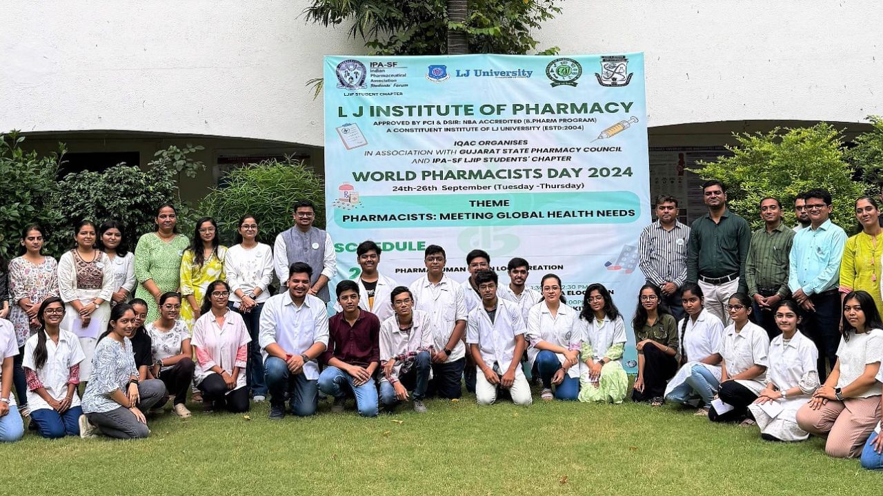 Comemoração do Dia Mundial do Farmacêutico em Ahmedabad lj university atividades de bem-estar social fotos (5)