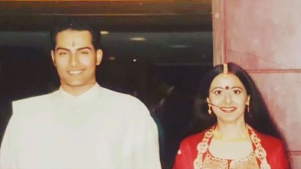 Sudhanshu Pandey family (8)