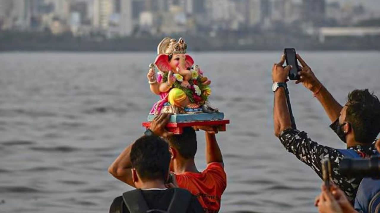 ganesh-idols-immersion