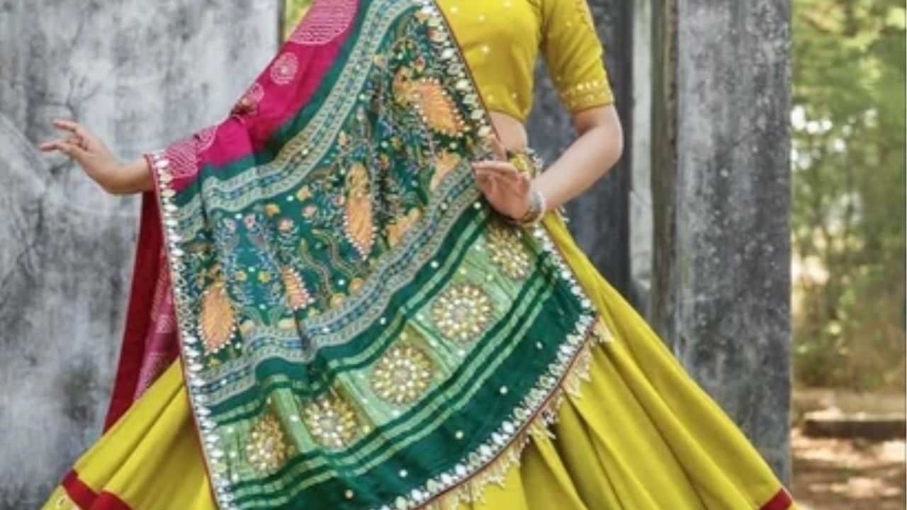 green choli