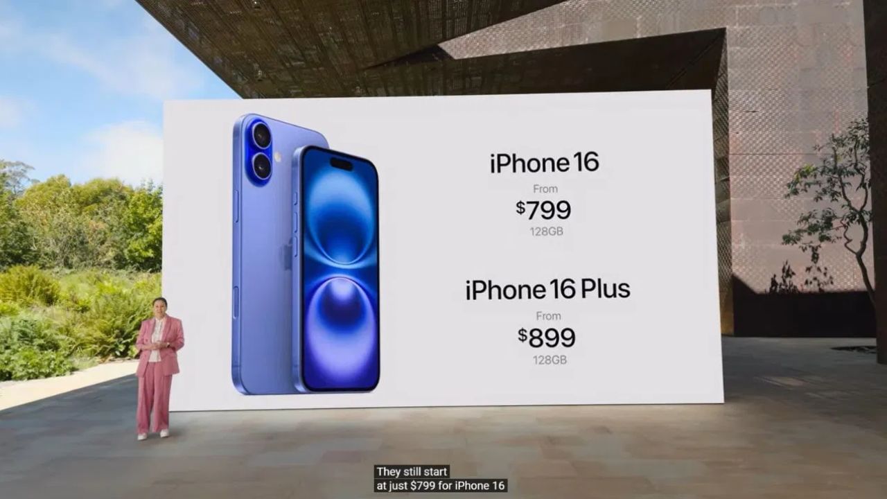 iPhone 16 vs iPhone 15 ભારતમાં કિંમત : તમને iPhone 16 નું 128 GB સ્ટોરેજ વેરિઅન્ટ 79,900 રૂપિયામાં, 256 GB વેરિયન્ટ 89,900 રૂપિયામાં અને 512 GB વેરિયન્ટ 1,09,900 રૂપિયામાં મળશે. બીજી તરફ, Appleની ઓફિશિયલ સાઇટ અનુસાર, તમને iPhone 15નું 128 GB વેરિઅન્ટ 69,900 રૂપિયામાં, 256 GB વેરિયન્ટ 79,900 રૂપિયામાં અને 512 GB વેરિયન્ટ 99,900 રૂપિયામાં મળશે.