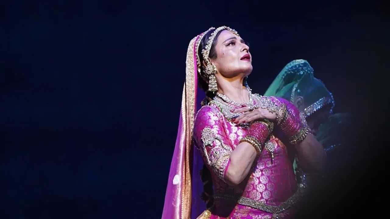 fotos da performance de rekha no iifa Awards 2024 (4)