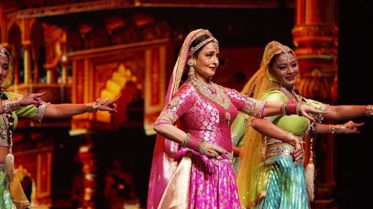 fotos da performance de rekha no iifa Awards 2024 (5)