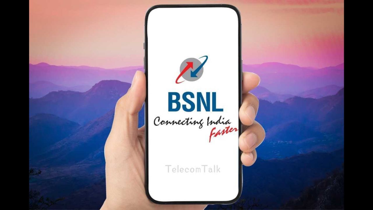 BSNL હાલમાં ટેલિકોમ ઉદ્યોગમાં ગ્રાહકોને સૌથી સસ્તો રિચાર્જ પ્લાન ઓફર કરી રહી છે. સરકારી ટેલિકોમ કંપનીના યુઝર્સની સંખ્યા ભલે ઓછી હોય પરંતુ તેના સસ્તા પ્લાન્સ સાથે કંપની Jio અને Airtelને ટક્કર આપી રહી છે. મોંઘા પ્લાનને કારણે લાખો લોકો Jio અને Airtel છોડીને BSNLમાં ગયા છે.