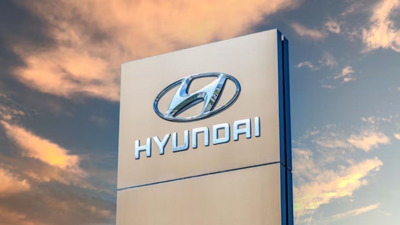 Hyundai Motor India એ દક્ષિણ કોરિયાની Hyundai મોટર કંપનીની ભારતીય પેટાકંપની છે. કંપનીએ ભારતમાં અત્યાર સુધીનો સૌથી મોટો IPO લોન્ચ કર્યો છે.