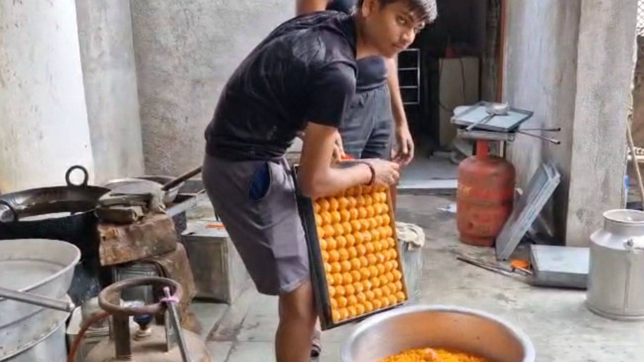 Jamnagar : દિવાળી પહેલા આરોગ્ય વિભાગની તવાઇ, 50 સ્થળ પર હાથ ધર્યું ચેકિંગ, જુઓ Video