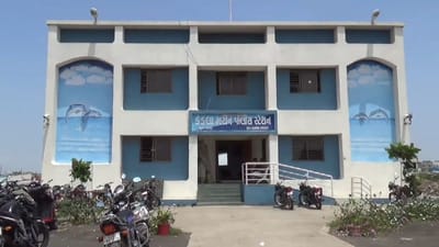 Kutch : કંડલાની ઈમામી એગ્રોટેક કંપનીમાં મોટી દુર્ઘટના, વેસ્ટ પ્રવાહીની ટાંકીમાં પડી જતા 5 શ્રમિકના મોત, જુઓ Video Kutch : કંડલાની ઈમામી એગ્રોટેક કંપનીમાં મોટી દુર્ઘટના, વેસ્ટ પ્રવાહીની ટાંકીમાં પડી જતા 5 શ્રમિકના મોત, જુઓ Video