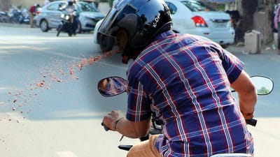 Ahmedabad : હવે થુંકબાજોની ખેર નહીં ! જાહેર રસ્તા પર ગંદકી કરશો AMC ઘરે મોકલશે ઈ-મેમો, જુઓ Video Ahmedabad : હવે થુંકબાજોની ખેર નહીં ! જાહેર રસ્તા પર ગંદકી કરશો AMC ઘરે મોકલશે ઈ-મેમો, જુઓ Video