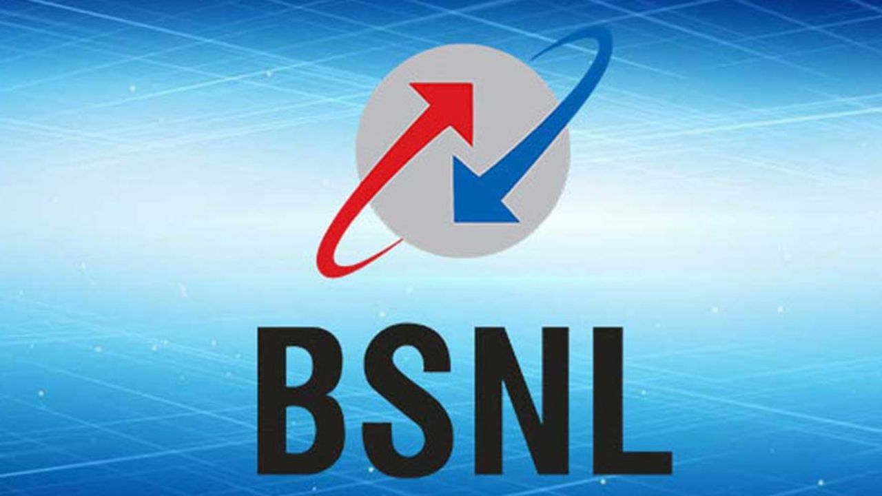 BSNL એ તેના સત્તાવાર X હેન્ડલ પરથી વધારાનો ડેટા આપવાની જાહેરાત કરી છે. કંપની તેના યુઝર્સને 84 દિવસના રિચાર્જ પ્લાન સાથે આ ઓફર કરી રહી છે. BSNLની સોશિયલ મીડિયા પોસ્ટ અનુસાર, આ ઓફર કંપનીના 599 રૂપિયાના પ્રીપેડ રિચાર્જ પ્લાન સાથે આપવામાં આવશે.