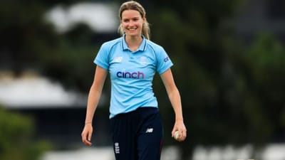 બેંગલુરુમાં આયોજિત WPL ઓક્શનમાં પાંચ ટીમોએ તેમના ખાલી સ્થાનો માટે ખેલાડીઓની પસંદગી કરી હતી. ભારતની અનકેપ્ડ બેટ્સમેન સિમરન શેખ પર સૌથી વધુ બોલી લગાવવામાં આવી હતી.