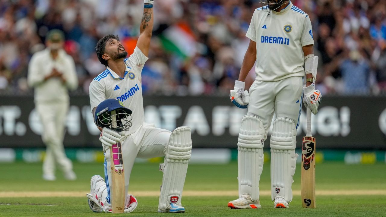 નીતિશે 28 ડિસેમ્બરે મેલબોર્ન ટેસ્ટના ત્રીજા દિવસે ટીમ ઈન્ડિયાને મુશ્કેલ પરિસ્થિતિઓમાંથી બહાર કાઢ્યું અને તેની આંતરરાષ્ટ્રીય કારકિર્દીની પ્રથમ સદી ફટકારી. તેની સદીએ બધાને ખુશ કરી દીધા અને હવે તેને તેનો પુરસ્કાર પણ મળી રહ્યો છે. આંધ્ર ક્રિકેટ એસોસિએશને નીતિશ માટે 25 લાખ રૂપિયાના ઈનામની જાહેરાત કરી છે.