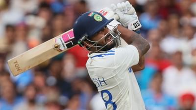 'પુષ્પા નામ સૂનકે ફ્લાવર સમજે ક્યા, ફ્લાવર નહીં ફાયર હે મેં'… અલ્લુ અર્જુનની બ્લોકબસ્ટર ફિલ્મ પુષ્પા રાજનો આ ડાયલોગ ટીમ ઈન્ડિયાના નવા સુપરસ્ટાર પર એકદમ ફિટ બેસે છે. અમે વાત કરી રહ્યા છીએ નીતિશ રેડ્ડીની, જેણે ઓસ્ટ્રેલિયામાં 'રેડ્ડી રાજ' સ્થાપિત કર્યું છે.