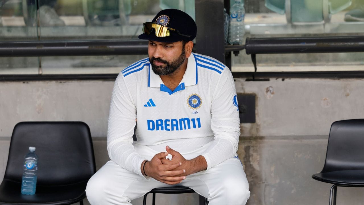 મેલબોર્ન ટેસ્ટના પહેલા દિવસે ઓસ્ટ્રેલિયાએ 6 વિકેટે 311 રન બનાવ્યા હતા. ઓસ્ટ્રેલિયા તરફથી ચાર બેટ્સમેનોએ અડધી સદી ફટકારી હતી. સેમ કોન્સ્ટાસના બેટમાંથી 60 રન આવ્યા હતા. ઉસ્માન ખ્વાજાએ 57 રન બનાવ્યા હતા. માર્નસ લાબુશેને 72 રનની ઈનિંગ રમી હતી. સ્ટીવ સ્મિથ 68 રન બનાવીને અણનમ છે. 