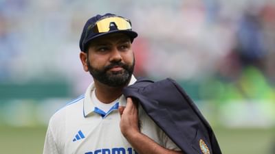 મેલબોર્ન ટેસ્ટમાં ટીમ ઈન્ડિયાની હાર બાદ મોટા સમાચાર આવી રહ્યા છે. મીડિયા રિપોર્ટ્સ અનુસાર રોહિત શર્મા ટૂંક સમયમાં ટેસ્ટ ક્રિકેટને અલવિદા કહેવા જઈ રહ્યો છે.