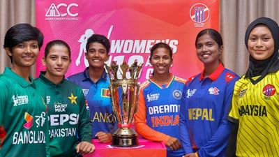 અંડર-19 મહિલા એશિયા કપ 2024 મલેશિયાના કુઆલાલંપુરના બ્યુમાસ ક્રિકેટ ઓવલ ખાતે રમાઈ રહ્યો છે. આ ટુર્નામેન્ટમાં 6 ટીમો રમી રહી છે. જ્યાં ભારતીય અંડર-19ને પાકિસ્તાન અંડર-19 અને નેપાળ અંડર-19ની સાથે ગ્રુપ Aમાં રાખવામાં આવી છે. જ્યારે, ગ્રુપ Bમાં બાંગ્લાદેશ અંડર-19, શ્રીલંકા અંડર-19 અને યજમાન મલેશિયા અંડર-19 સામેલ છે.