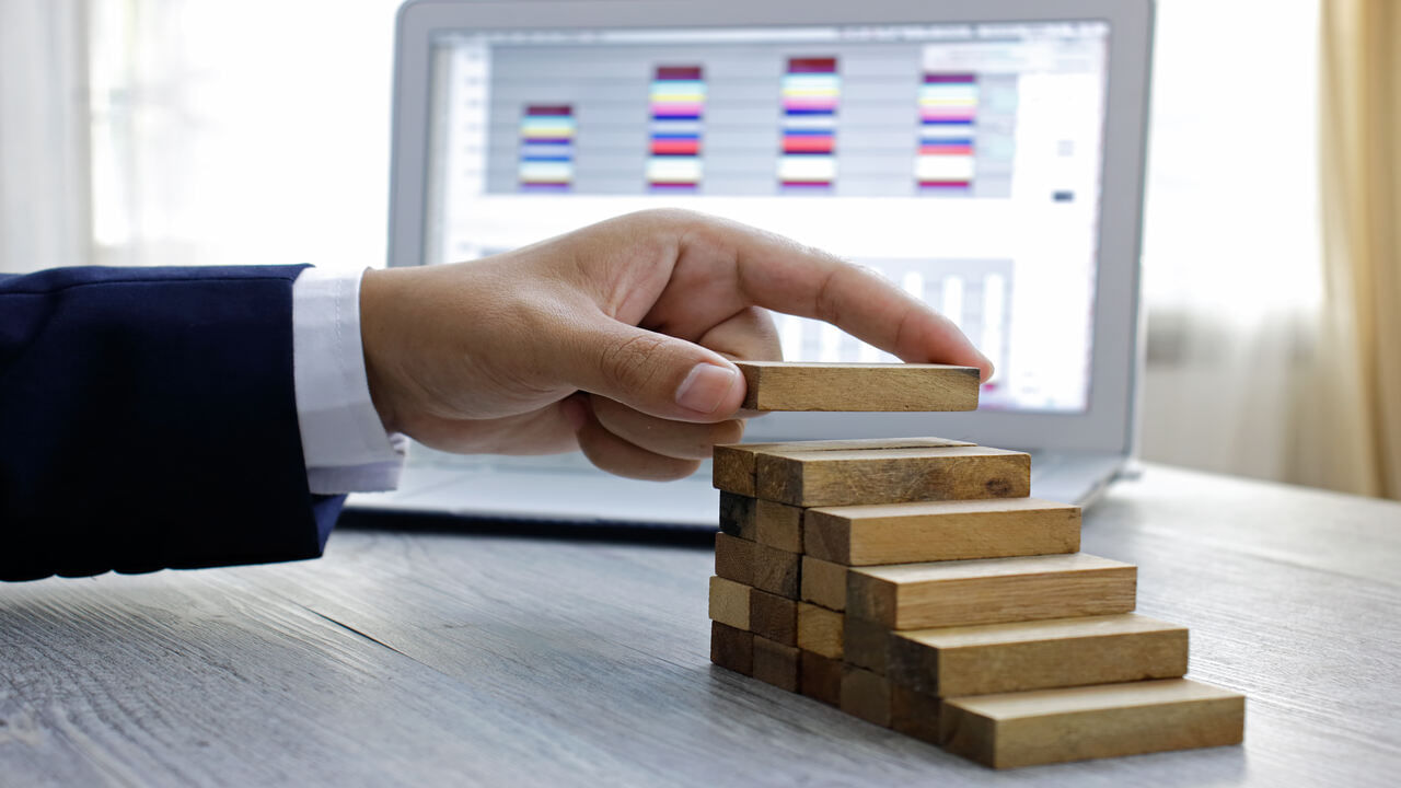 આ અંતર્ગત 2 રૂપિયાની ફેસ વેલ્યુ સાથે એક શેર પર એક શેર બોનસ આપવામાં આવશે. તમને જણાવી દઈએ કે, બોનસ શેર બે મહિનામાં શેરધારકોના ખાતામાં જમા થવાની સંભાવના છે.