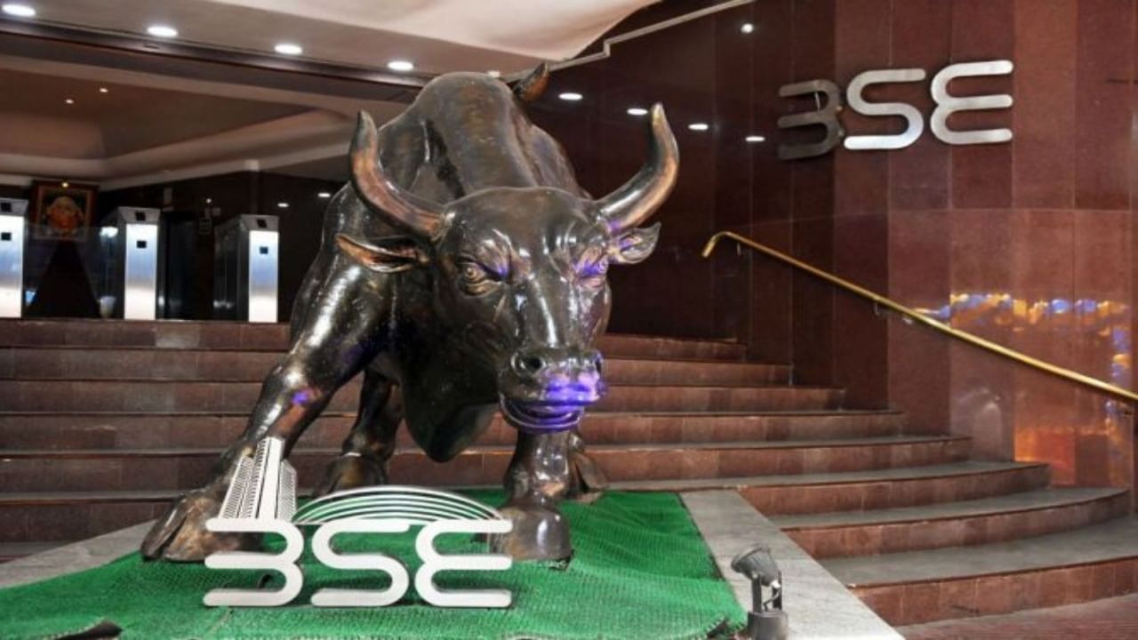 BSE લિમિટેડને લઈને રોકાણકારોમાં કેટલો ઉત્સાહ છે તેનો અંદાજ છેલ્લા એક સપ્તાહને જોઈને લગાવી શકાય છે. માત્ર એક સપ્તાહમાં કંપનીના શેરમાં 21 ટકાનો વધારો નોંધાયો છે. તે જ સમયે, BSE લિમિટેડની કિંમત એક મહિનામાં 19 ટકા વધી છે.