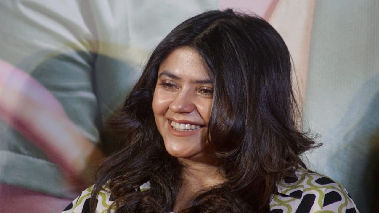 બાલાજી ટેલિફિલ્મ્સ લિમિટેડના વિભાગ અને વિકિર ફિલ્મ્સ પ્રોડક્શનના બાલાજી મોશન પિક્ચર્સ દ્વારા પ્રસ્તુત, 'ધ સાબરમતી રિપોર્ટ'માં વિક્રાંત મેસી, રાશિ ખન્ના અને રિદ્ધિ ડોગરા મુખ્ય ભૂમિકામાં છે.