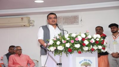 Love jihad: લવ જેહાદ પર ફરી એકવાર હર્ષ સંઘવીનો હુંકાર, જાણો શું કહ્યું ? Love jihad: લવ જેહાદ પર ફરી એકવાર હર્ષ સંઘવીનો હુંકાર, જાણો શું કહ્યું ?