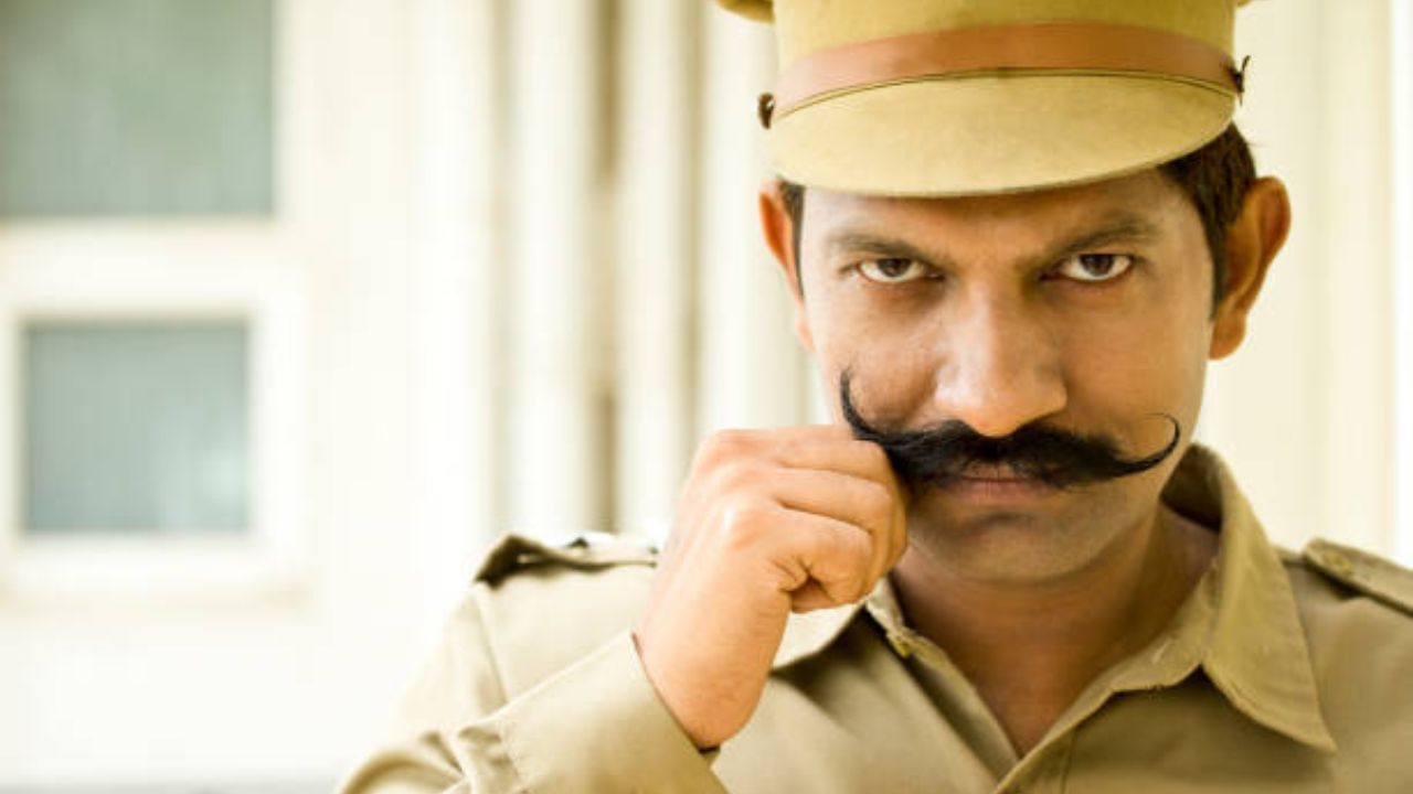 દેશમાં શીખ પોલીસકર્મીઓ સિવાય કોઈને પણ દાઢી રાખવાની છૂટ નથી. જો કોઈ અન્ય ધર્મના પોલીસકર્મી કોઈપણ કારણસર દાઢી રાખવા માંગે છે તો તેમણે આ માટે વિભાગની પરવાનગી લેવી પડે છે. (Image - istock)