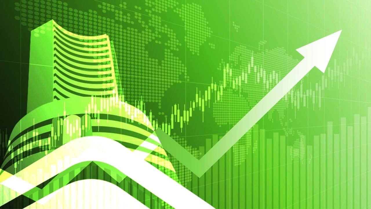 ક્વાર્ટર દરમિયાન તેની કુલ આવક વધીને રૂ. 8,484 કરોડ થઈ છે, જે ગયા નાણાકીય વર્ષના સમાન ક્વાર્ટરમાં રૂ. 6,935 કરોડ હતી. સપ્ટેમ્બર ક્વાર્ટરમાં બેન્કની વ્યાજની આવક રૂ. 6,851 કરોડ હતી, જે ગયા નાણાકીય વર્ષના સમાન ક્વાર્ટરમાં રૂ. 5,821 કરોડ હતી.