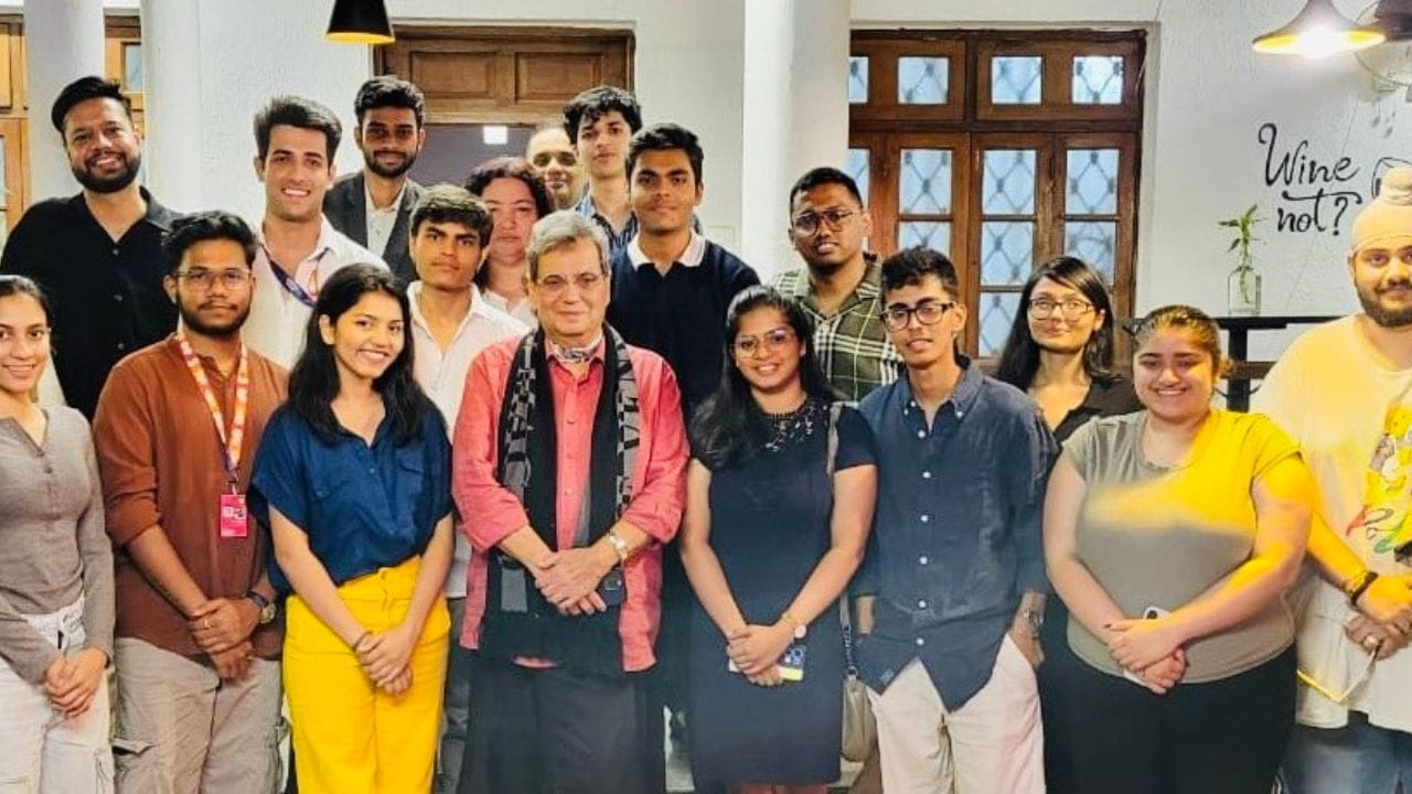 સુભાષ ઘાઈએ કાલીચરણ, કર્ઝ, સૌદાગર, વિધત્તા, મેરી જંગ અને કર્મા સહિત અનેક ફિલ્મોમાં નિર્દેશન કર્યું છે. 2014માં ફિલ્મ કાંચીનું ડાયરેક્શન કર્યું હતુ. સુભાષ ઘાઈને ભારતીય સિનેમામાં તેના યોગદાન માટે અનેક પુરસ્કારોથી સન્માનિત કરવામાં આવ્યા છે.