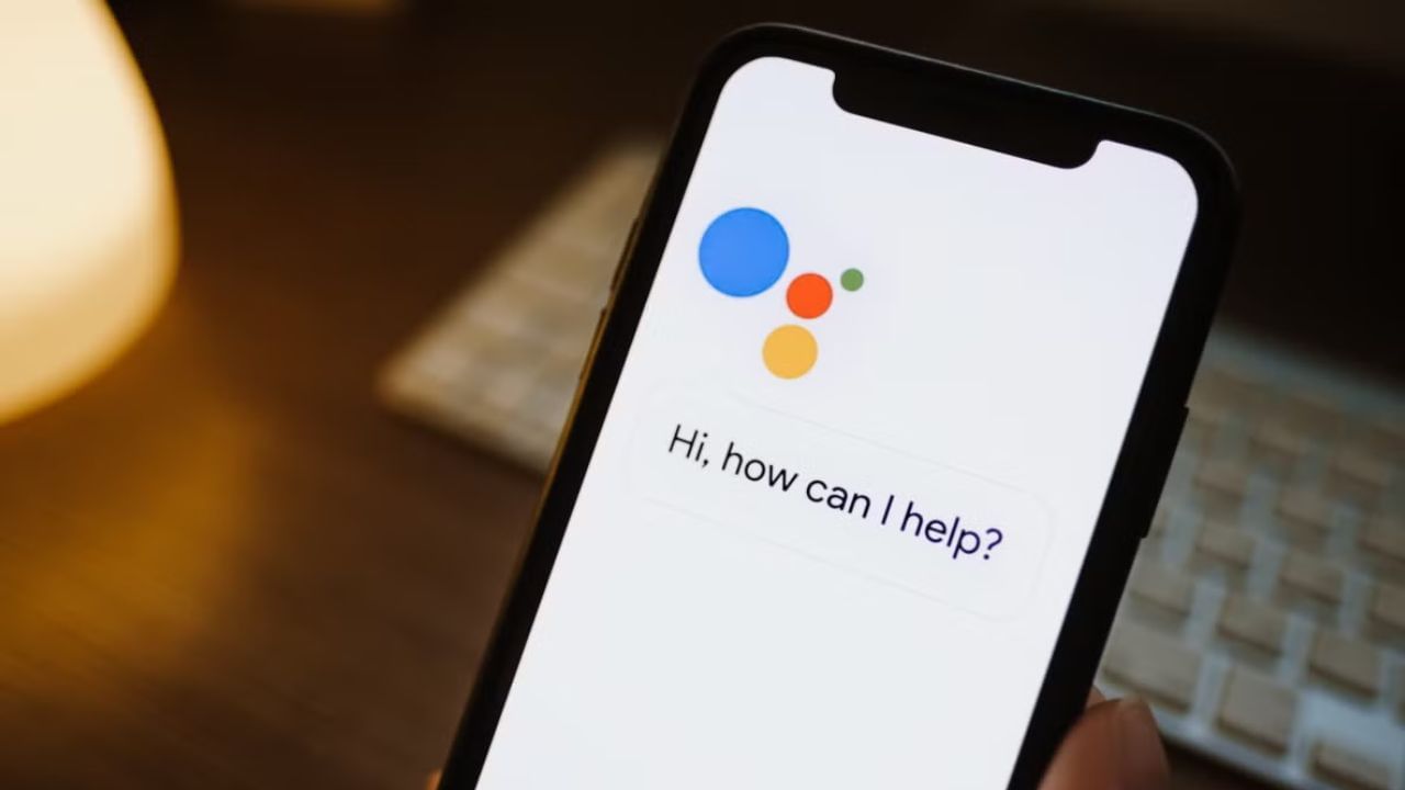 3.Google Assistant દ્વારા : “Hey Google” કહીને Google Assistantને ચાલુ કરો. WhatsApp મેસેજ  “Send a WhatsApp message to ( જે તે ફોન નંબર)” કહીને મોકલી શકાય છે. અહીં "(ફોન નંબર)" બોલો જેના પર તમે મેસેજ મોકલવા માંગો છો. તમારો મેસેજ કહો અને Google સહાયક તે વ્યક્તિને તે મોકલશે.