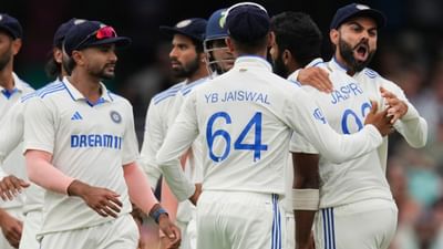 ઓસ્ટ્રેલિયામાં ટીમ ઈન્ડિયાની હાર બાદ BCCIએ કડક વલણ અપનાવ્યું છે. તાજેતરમાં એવા અહેવાલો આવ્યા હતા કે BCCIએ ખેલાડીઓ માટે તેમના પરિવાર સાથે લાંબા વિદેશ પ્રવાસ પર જવાની સમય મર્યાદા ઘટાડી દીધી છે.