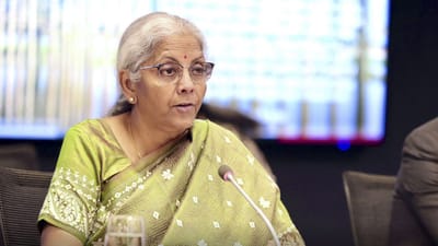 સામાન્ય બજેટની તૈયારીઓ પૂરજોશમાં ચાલી રહી છે. નાણામંત્રી નિર્મલા સીતારમણ ૧ ફેબ્રુઆરીએ સંસદમાં સામાન્ય બજેટ રજૂ કરશે. આ દરમિયાન, નાણામંત્રી સાથે ઉદ્યોગ સંગઠનો અને મજૂર સંગઠનોની બેઠકો યોજાઈ રહી છે. આમાં દરેક સંગઠન પોતાની માંગણીઓ મૂકી હતી. તેમજ મજૂર સંગઠનોએ નાણાકીય વર્ષ 2025-26ના બજેટમાં EPFO હેઠળ લઘુત્તમ પેન્શનમાં પાંચ ગણો વધારો કરવા, આઠમા પગાર પંચની તાત્કાલિક રચના કરવા અને અતિ ધનિકો પર વધુ કર લાદવાની માંગ કરી છે.