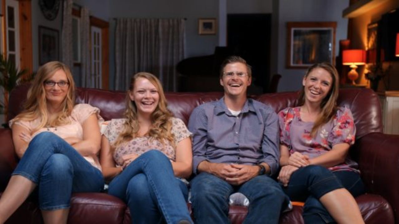 મલેશિયા: મલેશિયામાં પણ એક કરતાં વધુ પત્ની રાખવાની છૂટ છે, ખાસ કરીને મુસ્લિમ સમુદાયમાં. મલેશિયાના ઇસ્લામિક કાયદા હેઠળ, પુરુષોને ચાર પત્નીઓ રાખવાની છૂટ છે.