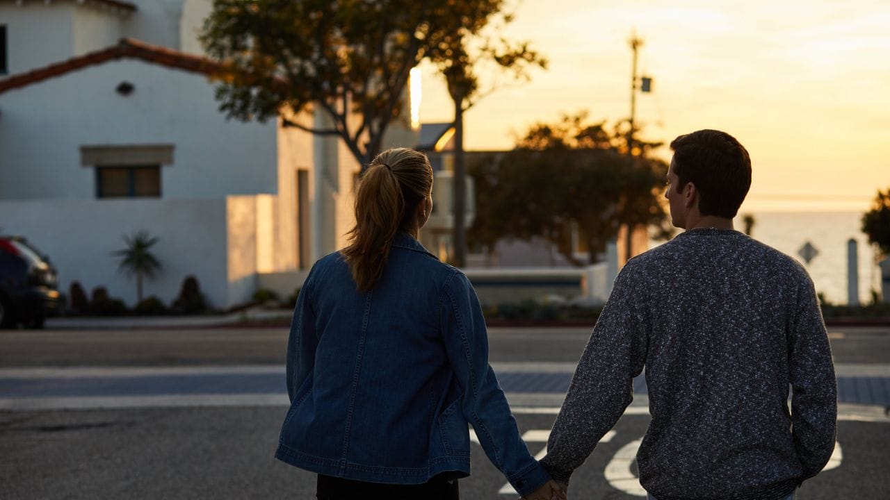 પુરુષો લગ્ન એટલા માટે કરે છે કે તેમને ક્યારેય પ્રેમની કમી ન રહે અને જીવનભર વિશ્વસનીય જીવનસાથી મળે. હકીકતમાં, આ લગ્ન કરવાનું સૌથી મૂળભૂત કારણ છે. તેથી સ્ત્રીઓને પણ લગ્ન કરવા માટે પ્રોત્સાહિત કરવામાં આવે છે. કારણ કે લગ્ન જ એકમાત્ર એવી વસ્તુ છે જે બે પ્રેમથી ભરેલા આત્માઓને એકસાથે લાવે છે. ઉપરાંત, જીવનના દરેક ઋતુમાંથી એકલા પસાર થવું ખૂબ જ મુશ્કેલ અને પીડાદાયક છે. એકલા રહેવાનો ડર પણ પુરુષોને લગ્ન કરવા માટે પ્રેરે છે.
