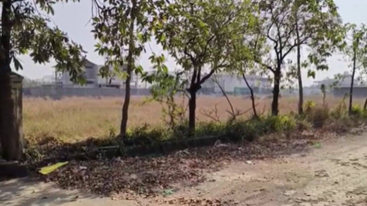 Surat : ડુમસમાં 2500 કરોડની જમીન કૌભાંડને લઈ CIDએ તપાસ તેજ કરી, કલેક્ટર પાસેથી માગવામાં આવ્યા દસ્તાવેજી પુરાવા, જુઓ Video