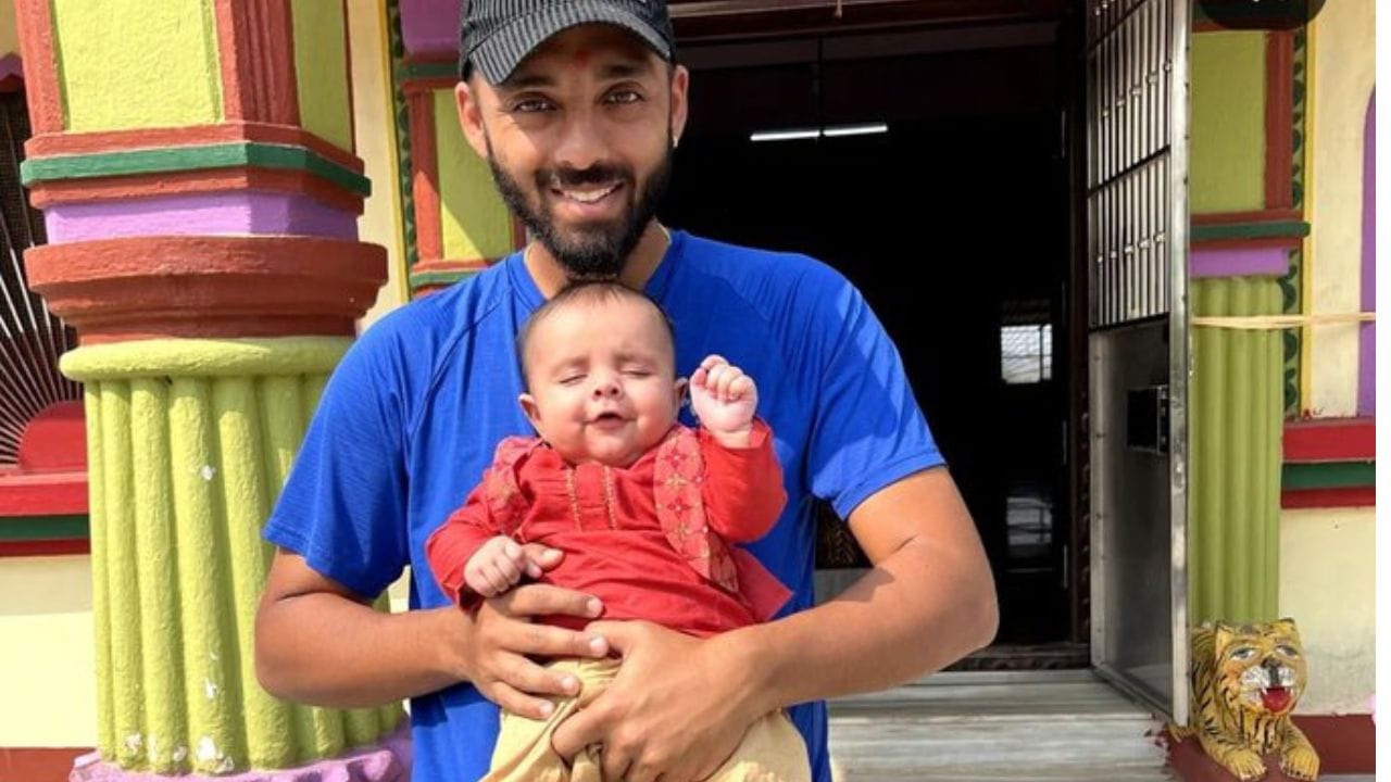 એ સ્પષ્ટ છે કે ચક્રવર્તીએ ટીમ ઈન્ડિયામાંથી બહાર થયા પછી પોતાની બોલિંગ પર કામ કર્યું હતું અને હવે આ ખેલાડી T20 ફોર્મેટમાં ભારત માટે મોટો મેચ વિનર બની ગયો છે.