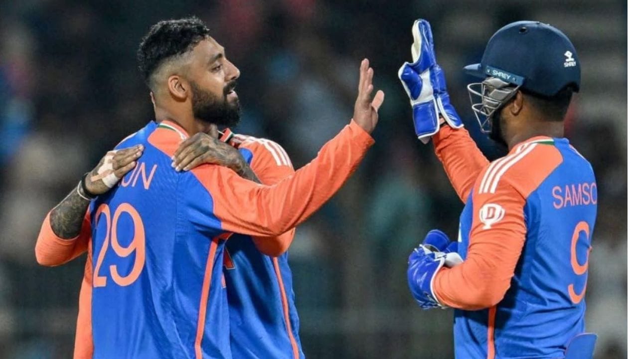 24 ઓક્ટોબર 2020ના રોજ, તેમણે અબુ ધાબીમાં દિલ્હી કેપિટલ્સ સામે 20 રનમાં 5 વિકેટ સાથે IPLમાં તેમનો પહેલો પાંચ વિકેટનો રેકોર્ડ બનાવ્યો હતો.2021 IPL ટુર્નામેન્ટમાં કોલકાતા નાઈટ રાઇડર્સના સૌથી વધુ વિકેટ લેનાર બોલર હતો.