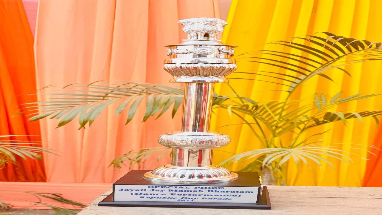 અકુંર પઠાણે સિદ્ધિ બાદ કહ્યું કે, રાષ્ટ્રીય પરેડના ઐતિહાસિક કાર્યક્રમનો ભાગ બનવા બદલ હું ખૂબ જ આનંદીત છું, સૌથી મોટા ભારતીય લોક વિવિધતા નૃત્ય માટે ગિનિસ વર્લ્ડ રેકોર્ડ્સ દ્વારા માન્યતા પ્રાપ્ત થઈ છે.