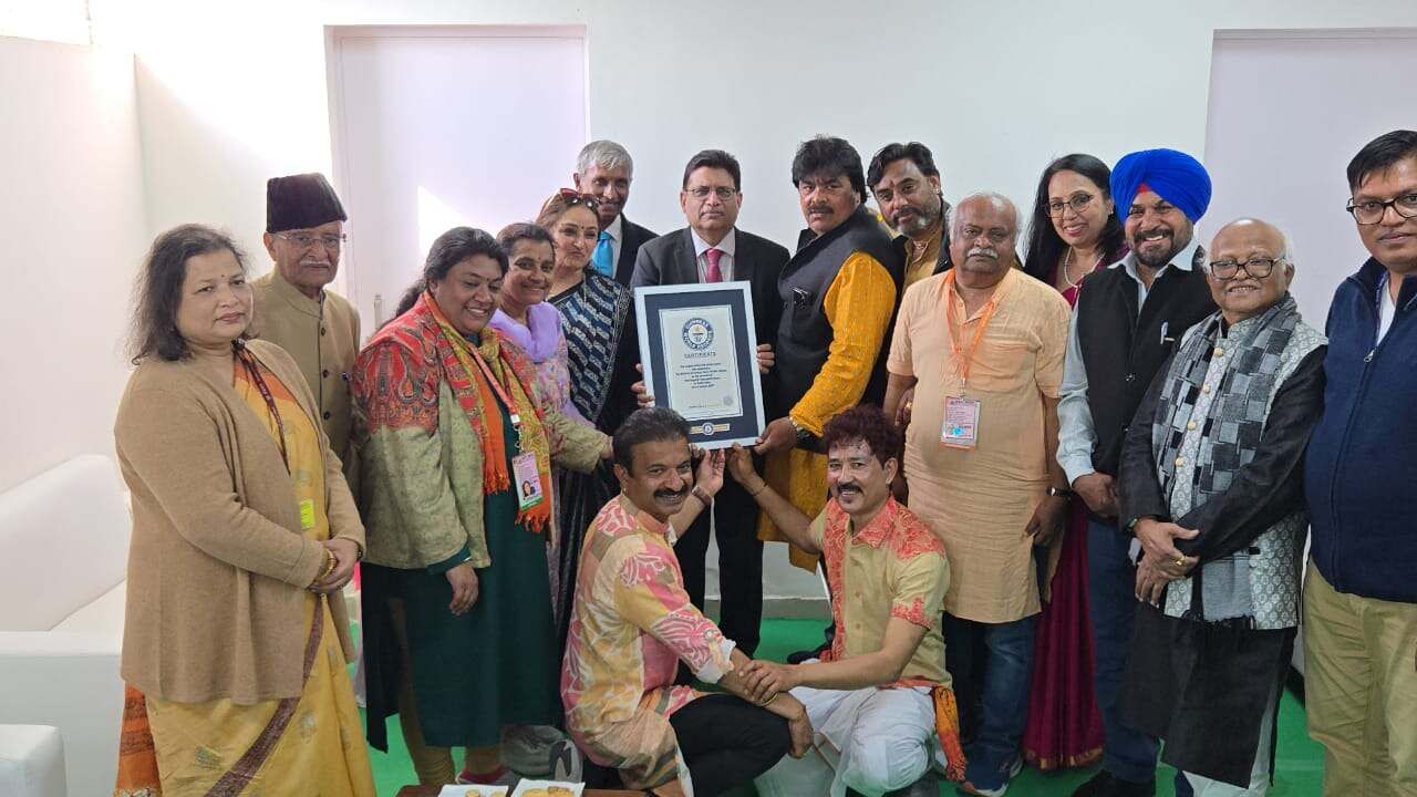 આ કાર્યક્રમમાં અંકુર પઠાણનું યોગદાન વિવિધ પ્રદેશો અને પૃષ્ઠભૂમિના કલાકારોને એકીકૃત અને આકર્ષક પ્રદર્શન બનાવવા માટે એકસાથે લાવવામાં મહત્વપૂર્ણ હતું. તેમની કુશળતા અને સર્જનાત્મક દ્રષ્ટિએ ભારતના વિવિધ સાંસ્કૃતિક દોરાને એકસાથે ગૂંથવામાં મદદ કરી, જે દેશના સમૃદ્ધ વારસા અને રાષ્ટ્રીય ગૌરવનું પ્રદર્શન કરે છે.