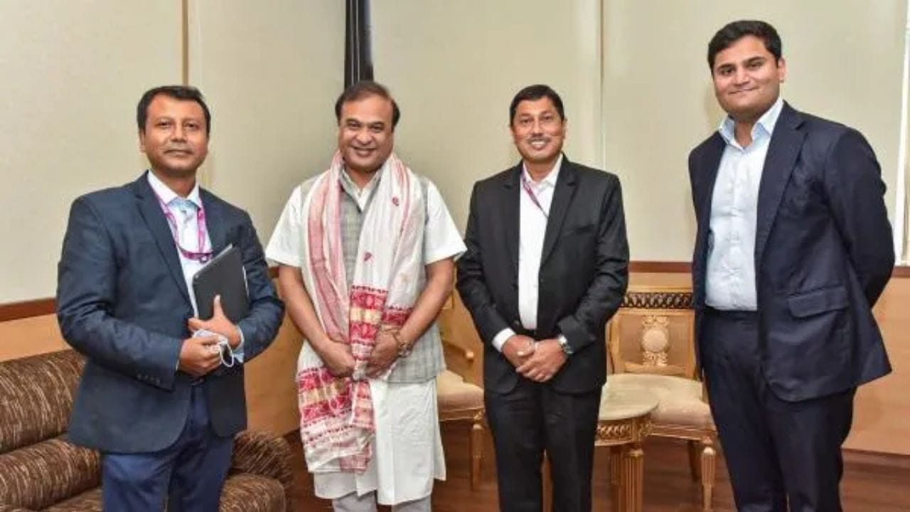 જૈમિન શાહ કેટલી સંપત્તિના માલિક છે તે અંગે કોઈ માહિતી જાહેરમાં નથી. જોકે, વિવિધ મીડિયા અહેવાલો અનુસાર, તેમની કુલ સંપત્તિ અલગ રીતે જણાવવામાં આવી રહી છે.