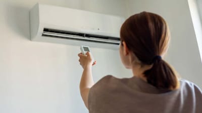 શિયાળો હોય તે ઉનાળો ACની જરુર તો પડે જ છે. ઘણા લોકો શિયાળામાં થોડા સમય માટે ઉપયોગ કરે છે તો ઉનાળાની કાળઝાળ ગરમીમાં દિવસ રાત AC ચાલુ રાખે છે, ત્યારે હવે શિયાળો વિદાય લેવાની તૈયારીમાં છે અને ગરમી શરુ થવા જઈ રહી છે ત્યારે તે પહેલા આ કામ કરી લેજો, જેથી ACનું બિલ અડધુ આવશે