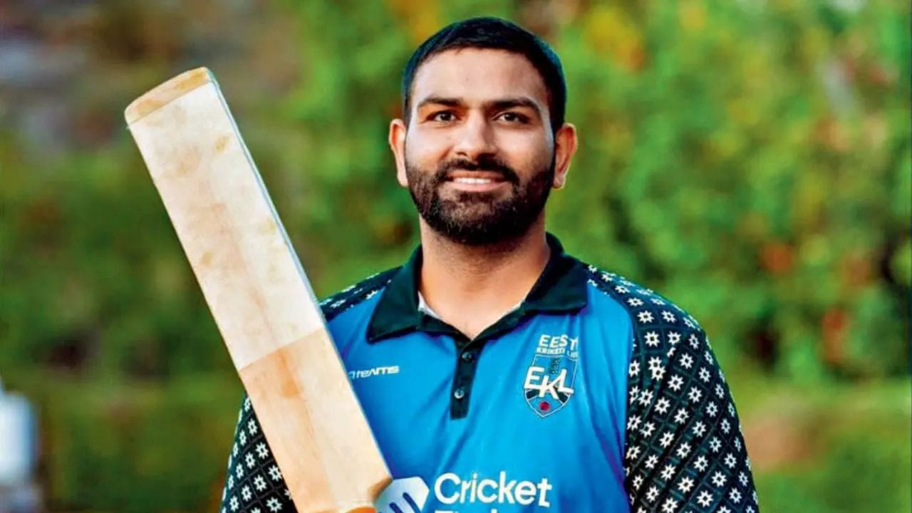 સાહિલ ચૌહાણ (18 છગ્ગા) એસ્ટોનિયા ક્રિકેટ ટીમના સાહિલ ચૌહાણે સાયપ્રસ સામેની મેચમાં 18 છગ્ગા ફટકાર્યા હતા. ટી20 આંતરરાષ્ટ્રીય ક્રિકેટમાં એક ઇનિંગમાં સૌથી વધુ છગ્ગા ફટકારવાનો વિશ્વ રેકોર્ડ સાહિલ ચૌહાણના નામે છે. સાયપ્રસ સામેની મેચમાં, સાહિલે તેની વિસ્ફોટક ઇનિંગ્સમાં ૧૪૪ રન બનાવ્યા અને કુલ ૧૮ છગ્ગા ફટકાર્યા.