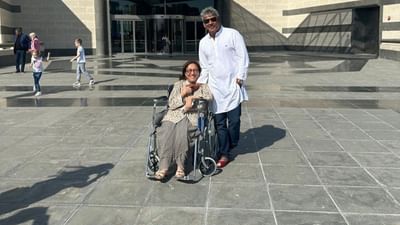  અજયસિંહજી જાડેજાનો જન્મ 1 ફેબ્રુઆરી 1971ના રોજ જામનગરમાં થયો હતો, અજય જાડેજા  એક ભારતીય ભૂતપૂર્વ ક્રિકેટર છે. તેઓ 1992 થી 2000 દરમિયાન વન ડે ઇન્ટરનેશનલ (ODI) ફોર્મેટમાં ભારતીય ક્રિકેટ ટીમના સભ્ય હતા.