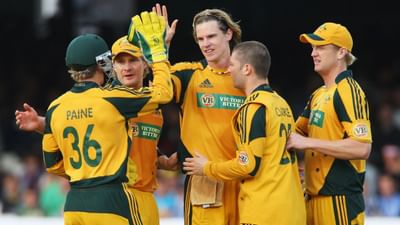 ચેમ્પિયન્સ ટ્રોફીમાં ભારત અને ઓસ્ટ્રેલિયા ચાર વખત ટકરાયા છે. ઓસ્ટ્રેલિયાએ એક મેચમાં ભારતને હરાવ્યું હતું જ્યારે બે મેચમાં તેનો પરાજય થયો હતો. અને એક મેચ અનિર્ણિત રહી હતી. ચેમ્પિયન્સ ટ્રોફીમાં ઓસ્ટ્રેલિયા સામે ભારતનો રેકોર્ડ સારો રહ્યો છે.