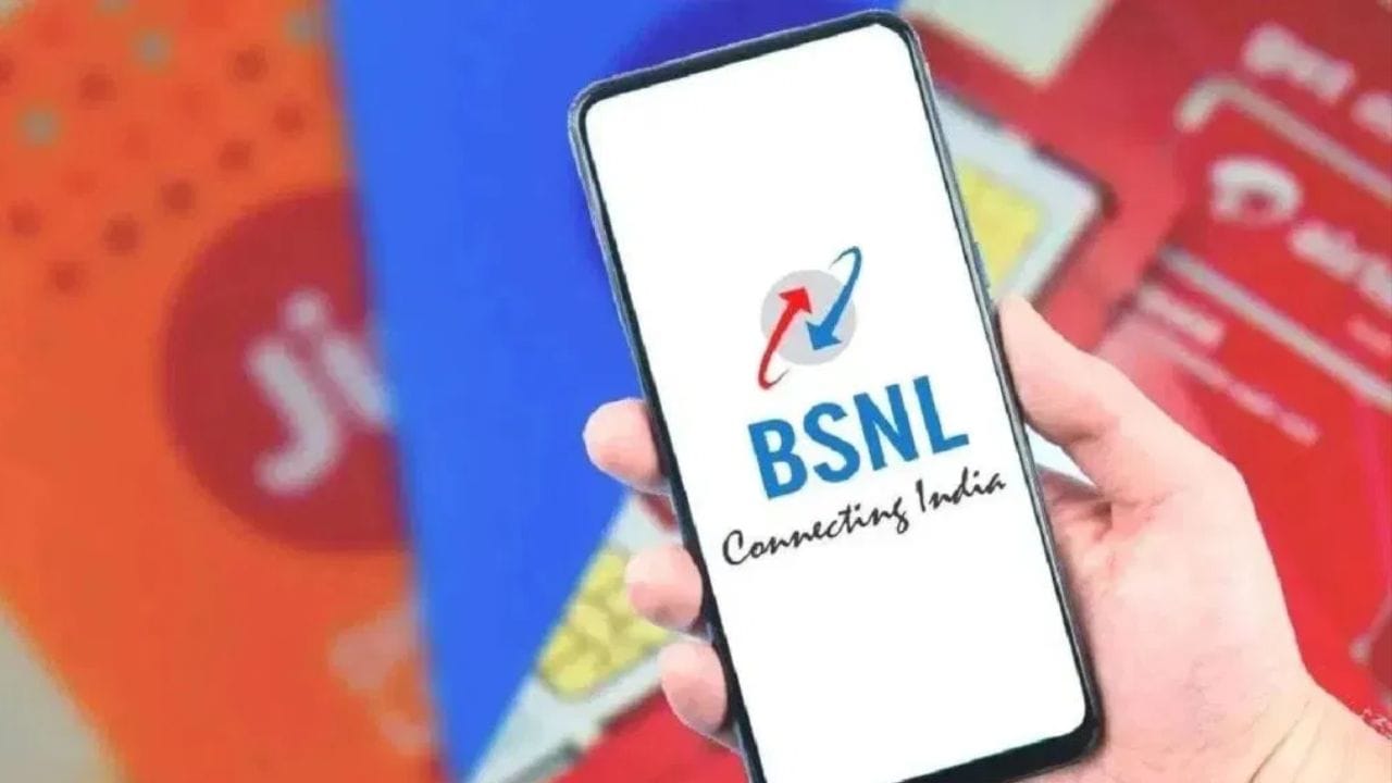 જો તમે BSNL સિમનો ઉપયોગ કરી રહ્યાં છો અને સસ્તું શોધી રહ્યાં છો અને વાર્ષિક પ્લાન ઓફર કરી રહ્યાં છો, તો હવે BSNL એ આ સમસ્યાને પણ હલ કરી દીધી છે. BSNL એ માઇક્રોબ્લોગિંગ પ્લેટફોર્મ પર પોસ્ટ કર્યું છે