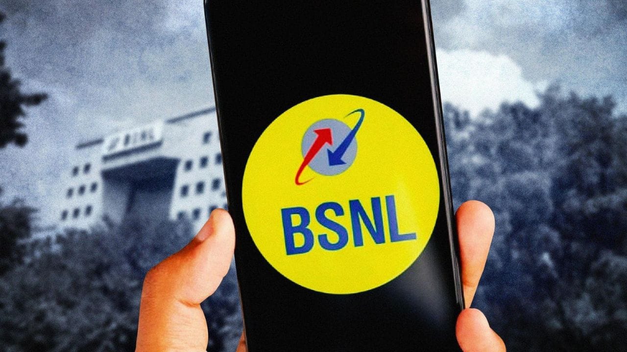 BSNL હજુ પણ ગ્રાહકોને જૂના ભાવે પ્લાન ઓફર કરી રહી છે. આ જ કારણ છે કે લાખો યુઝર્સ સસ્તા પ્લાન માટે BSNL સાથે જોડાયા છે. હવે સરકારી કંપનીએ તેના કરોડો યુઝર્સને વધુ એક મોટી રાહત આપી છે. BSNL એ તેના વપરાશકર્તાઓ માટે સસ્તો અને સસ્તું વાર્ષિક પ્લાન રજૂ કર્યો છે.