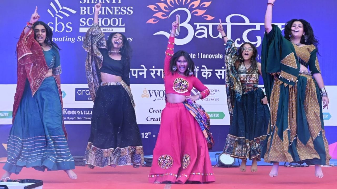 જલવા (ફેશન શો), ઝંકાર (ગ્રુપ ડાન્સ), અને નાચલે (નૃત્ય સ્પર્ધા) જેવી સાંસ્કૃતિક સ્પર્ધાઓએ ઉત્સાહ વધાર્યો. 