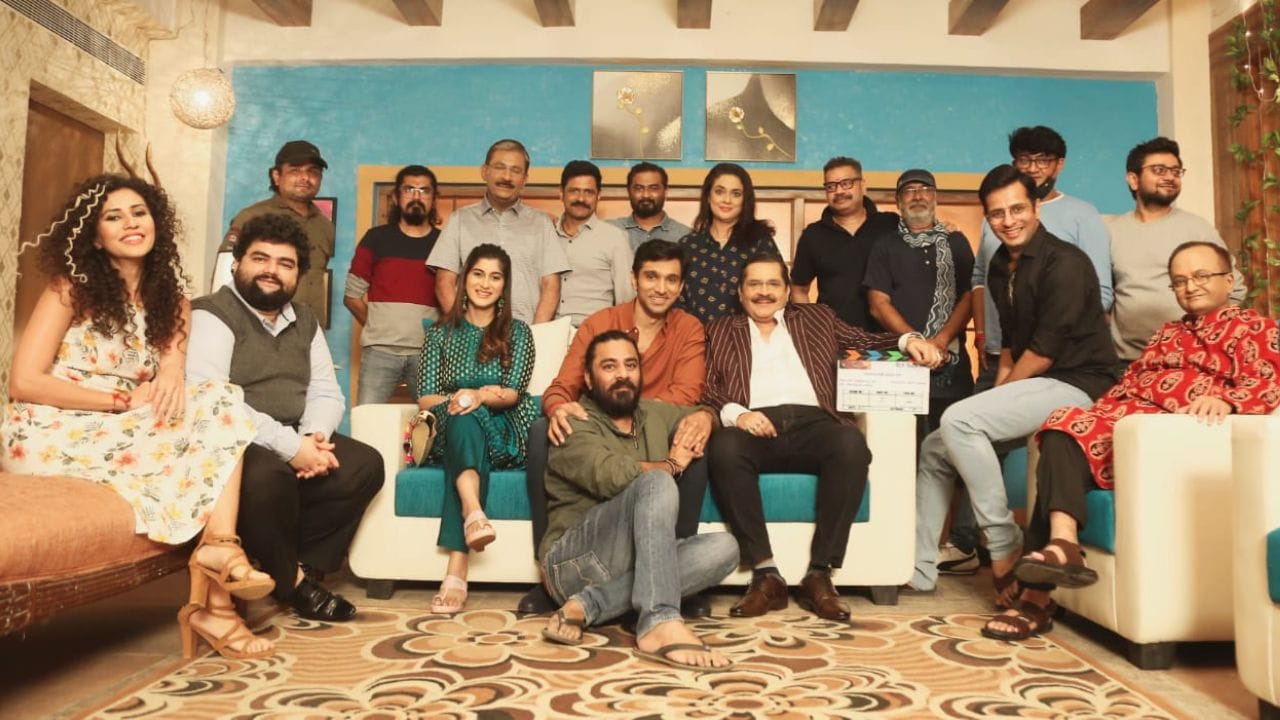 Deeksha Joshi Family (2)