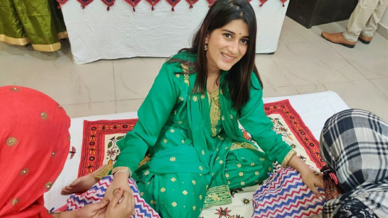 Deeksha Joshi Family (6)