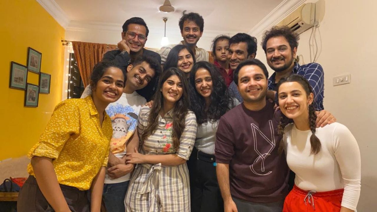 Deeksha Joshi Family (9)