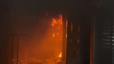 Surat : શિવશક્તિ માર્કેટમાં આજે ફરી લાગી ભીષણ આગ, ફાયર વિભાગની 20 ગાડી ઘટનાસ્થળે, જુઓ Video